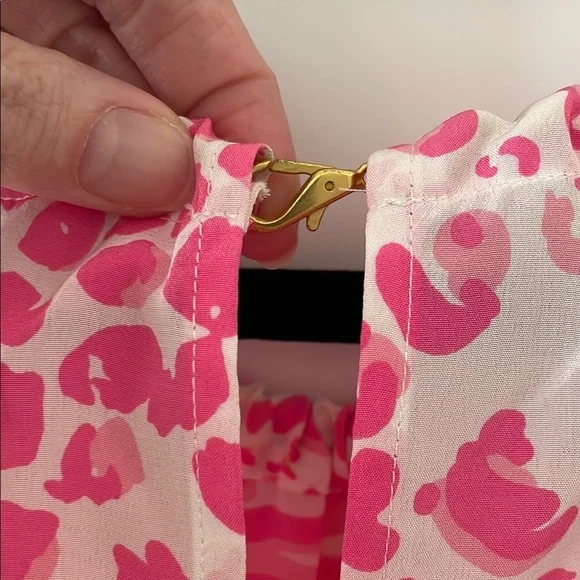 Lilly Pulitzer Riviera Pink and White Sleeveless tank with Chain neck detail - Picture 8 of 12